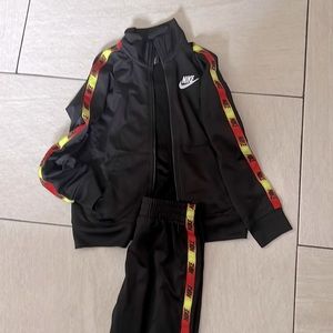 Nike jumpsuit size 5 LikeNew! $15